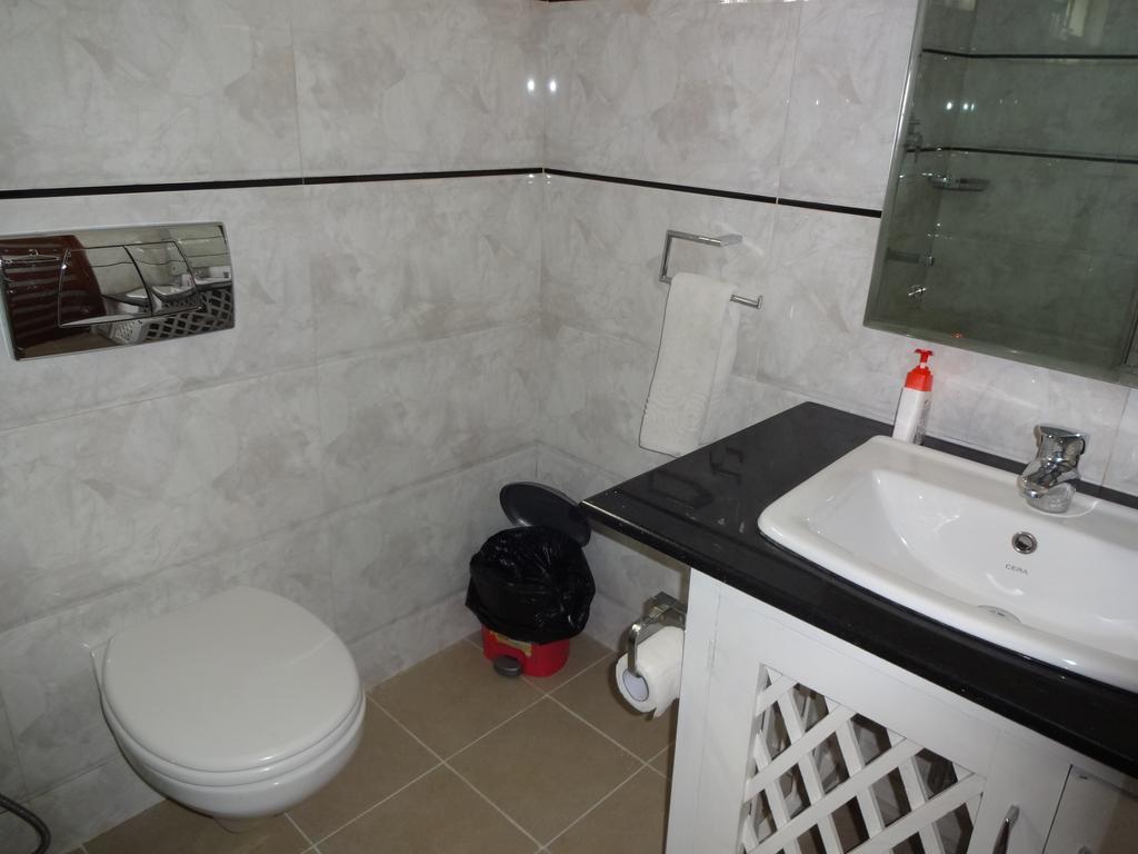 Irinjalakuda House Leilighet Ooty Eksteriør bilde
